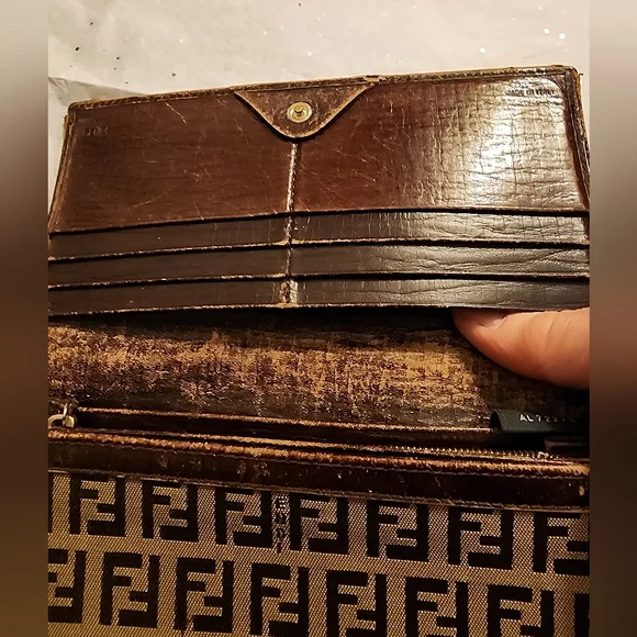 FENDI AUTHENTIC ZUCCHINO CONTINENTAL WALLET